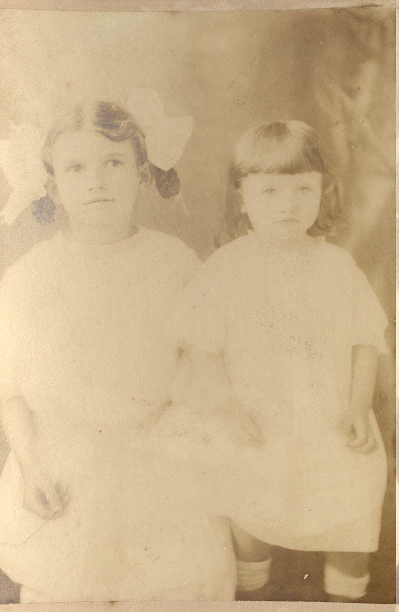 Dorothy and Ruth Todd